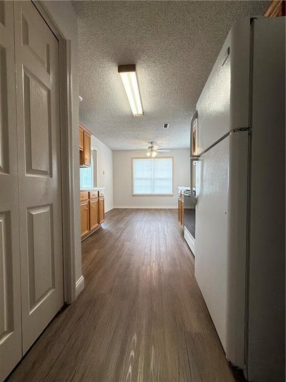 Building Photo - 1593 N Fieldstone Ave