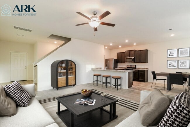 Foto del edificio - 23119 Shakespeare Dr