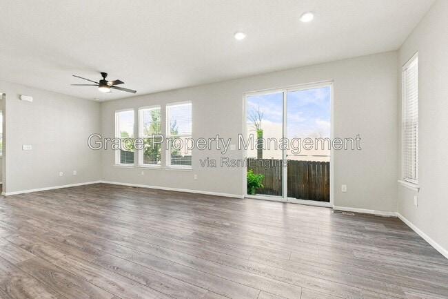 Building Photo - 16545 W Vallejo Pl