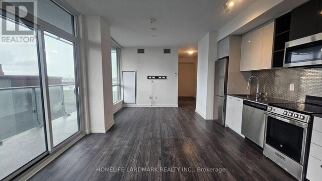 Building Photo - 10 De Boers Dr