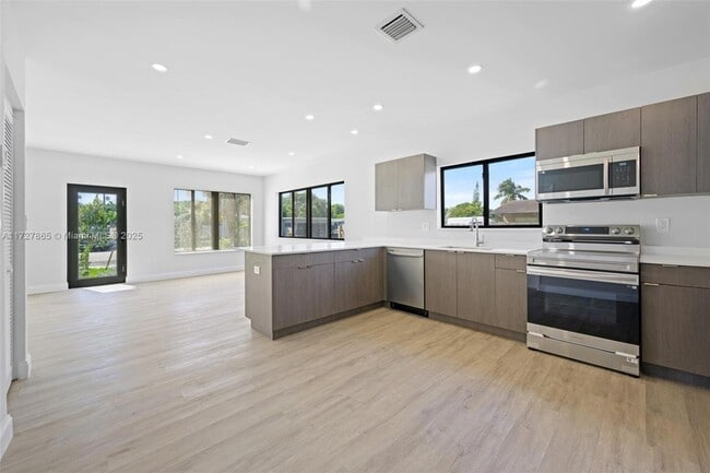Photo - 349 NW 40th St Apartment