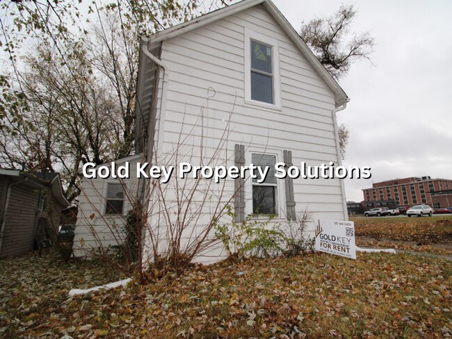 Foto del edificio - All Electric 2 BR 1 BA House with Main-Level Laundry Hookups (NO SECTION 8)