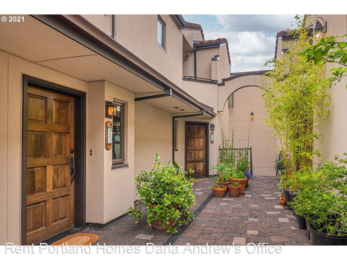 Foto principal - 1 br, 1 bath House - 2611 NW Upshur Street...