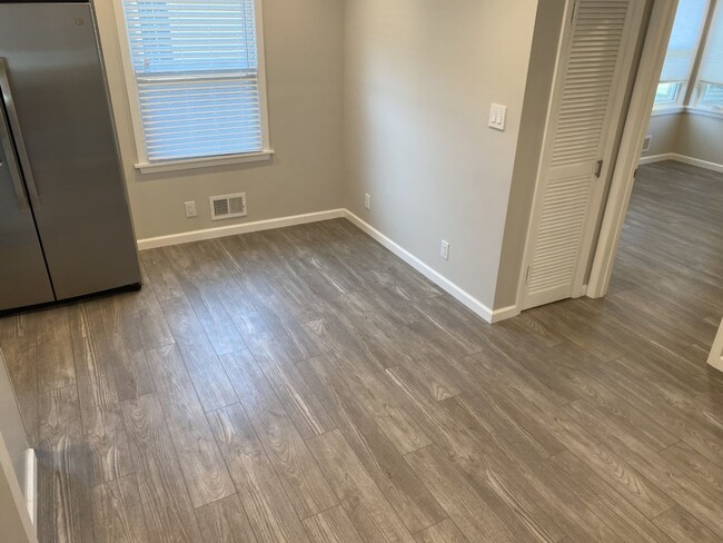 Foto del edificio - Cozy 2 Bedroom, 1 Bath, 790 Square Foot Home