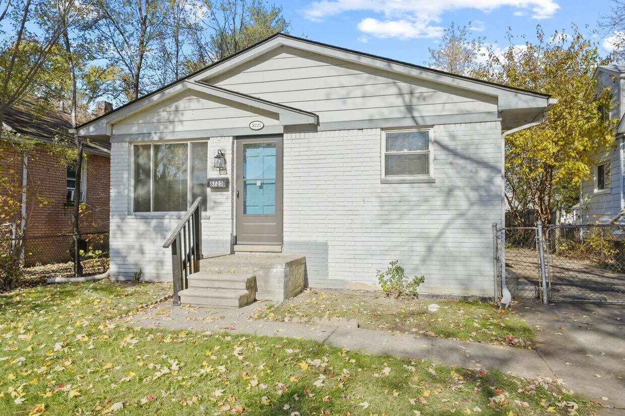 Foto principal - Updated 3 Bedroom Ranch with Basement!!