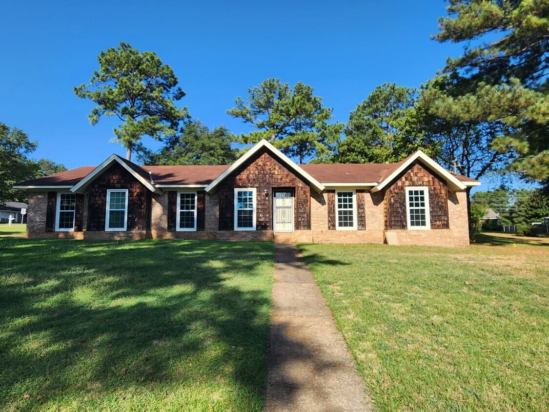 Foto principal - 7518 Country Hill Ln
