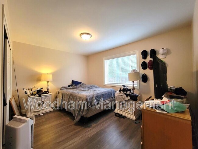 Foto del edificio - 306 Golden Valley Drive