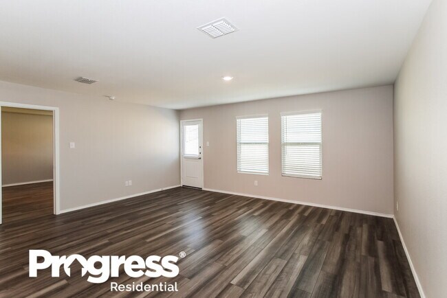 Building Photo - 14401 Cloudview Way