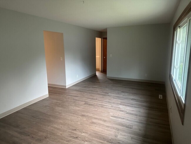 Foto del edificio - Newport Duplex