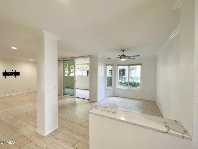 Building Photo - 2153 Martinique Ln