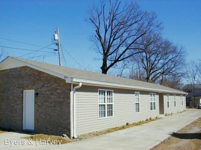 Primary Photo - 209 Lexington Dr