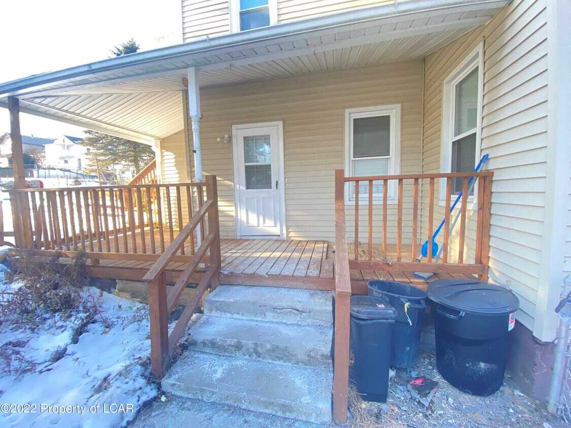 Primary Photo - 155 Franklin St