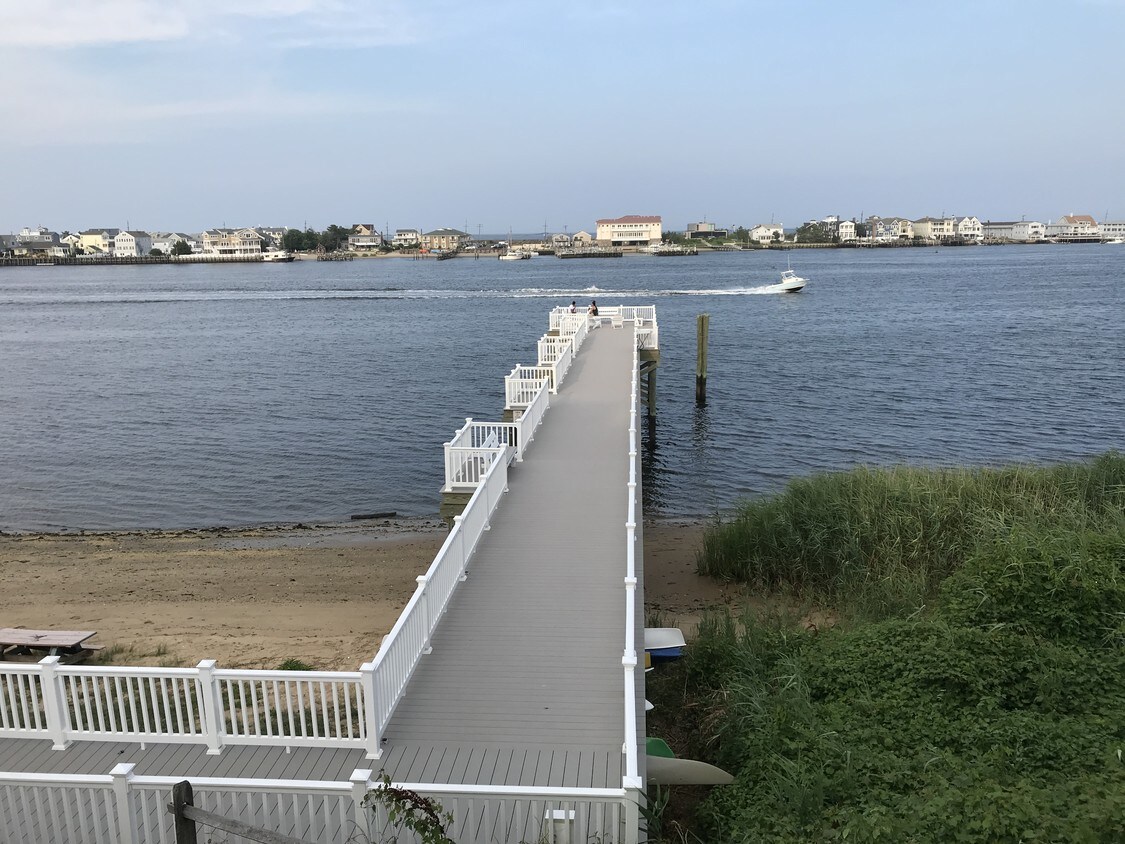 Pier - 200 Portland Rd