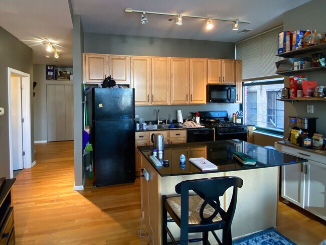 Foto del edificio - 208 W Washington St