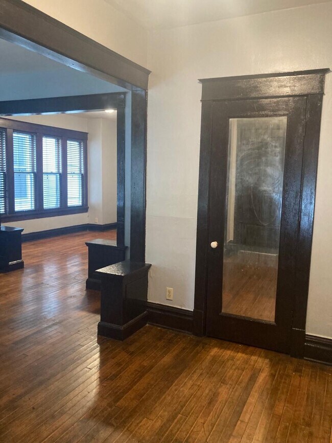 Foto del edificio - 1537 S 12th St