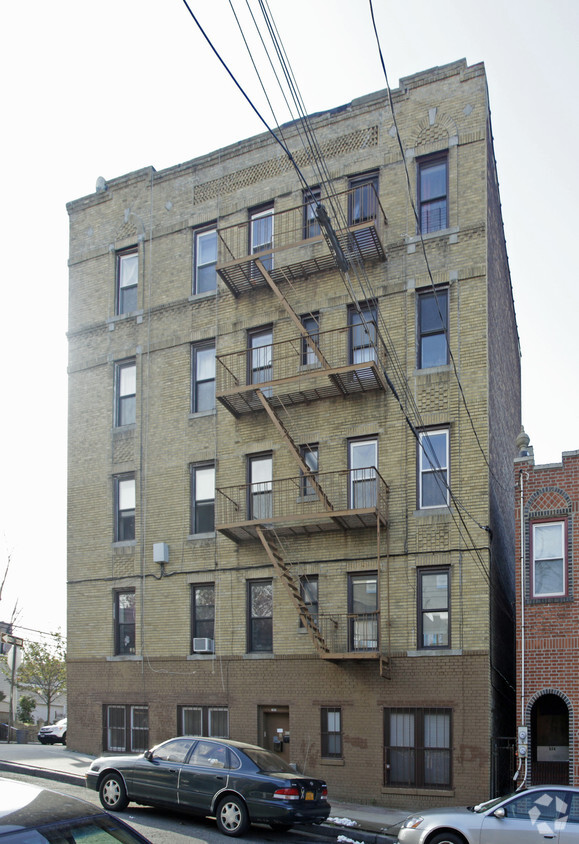 Foto del edificio - Bronx Apartments