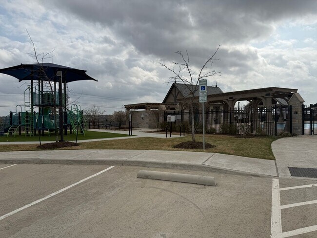 Foto del edificio - 1121 Knightsbridge Rd