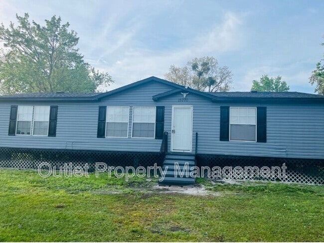 Photo - 15710 Bermuda St. House