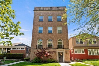 Building Photo - 1414 Dobson St