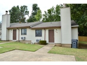 Building Photo - 3701 Matlock Dr