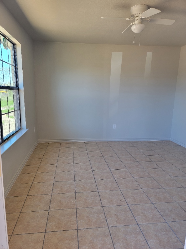 Building Photo - 136 Private Rd