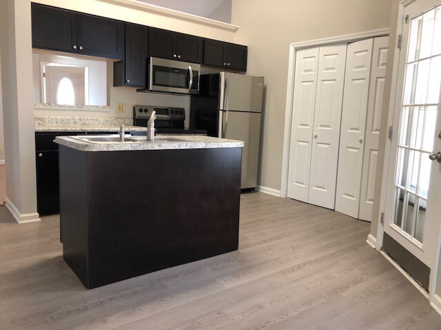 Foto del edificio - 605 N Stonegate Ct