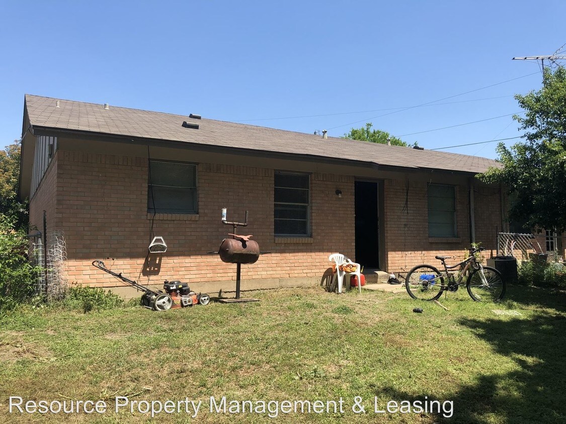 Building Photo - 3 br, 2 bath House - 1812 Frances Dr.