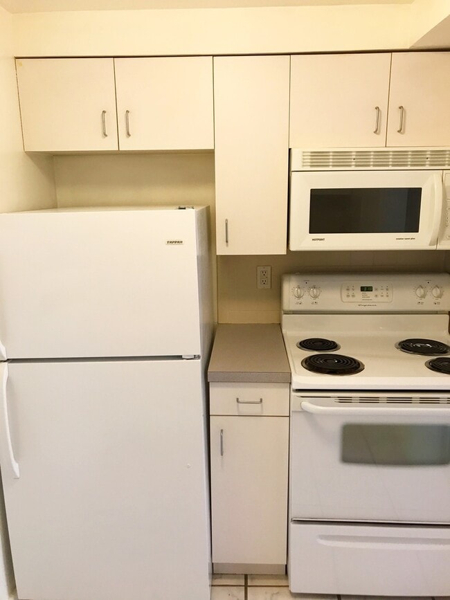 Building Photo - 72 Lubec St