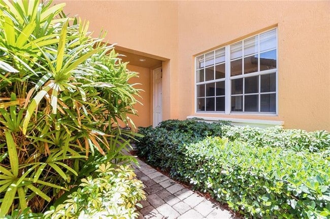 Foto del edificio - 8037 NW 127th Ln