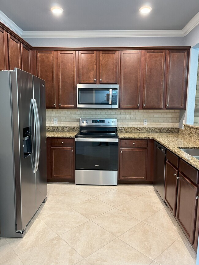 Building Photo - 14711 Summer Rose Way