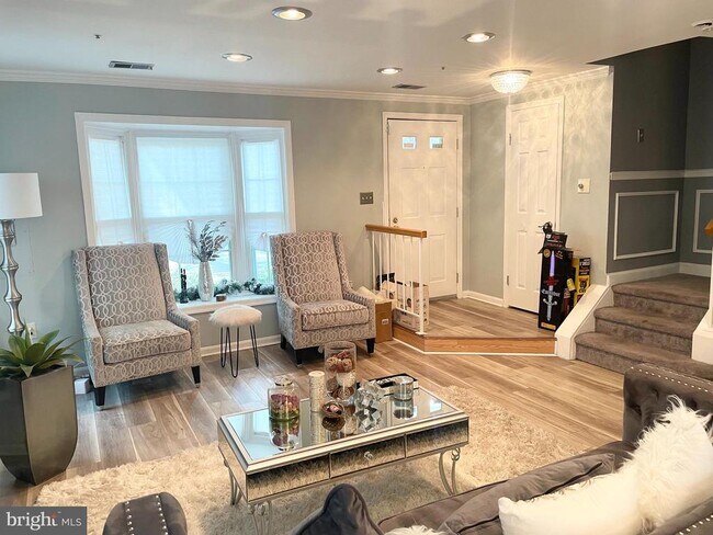 Foto del edificio - 15401 Empress Way