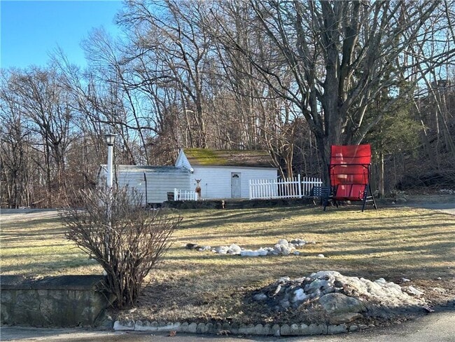 Building Photo - 907 Bernon St