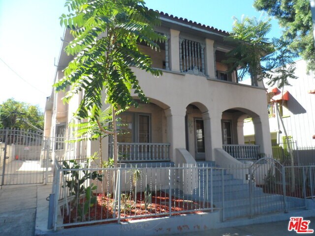 Primary Photo - 2778 W 8Th St