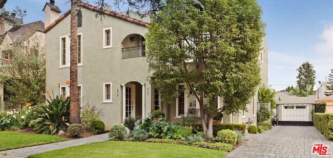 Building Photo - 612 N Beachwood Dr