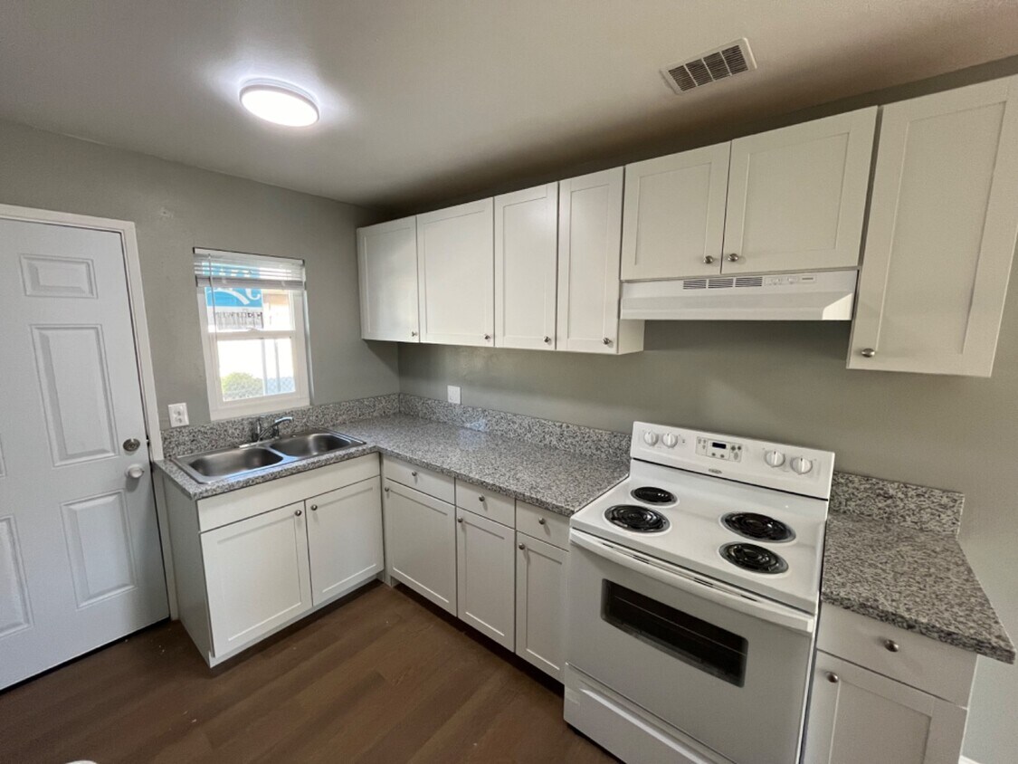 Foto principal - 2136-2142 N First St - 2138