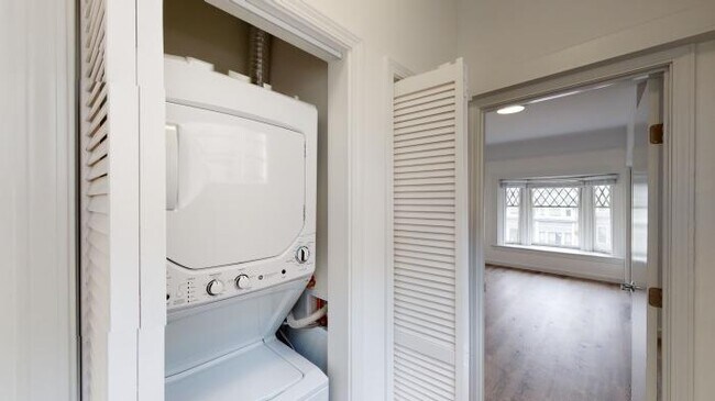 Foto del edificio - 3 bedroom in San Francisco CA 94117