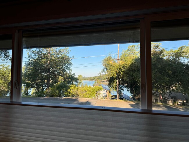 Foto del edificio - Lake View Retreat in Lake of the Pines – 3...