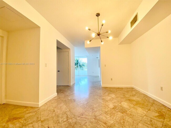 Foto del edificio - 5970 Indian Creek Dr