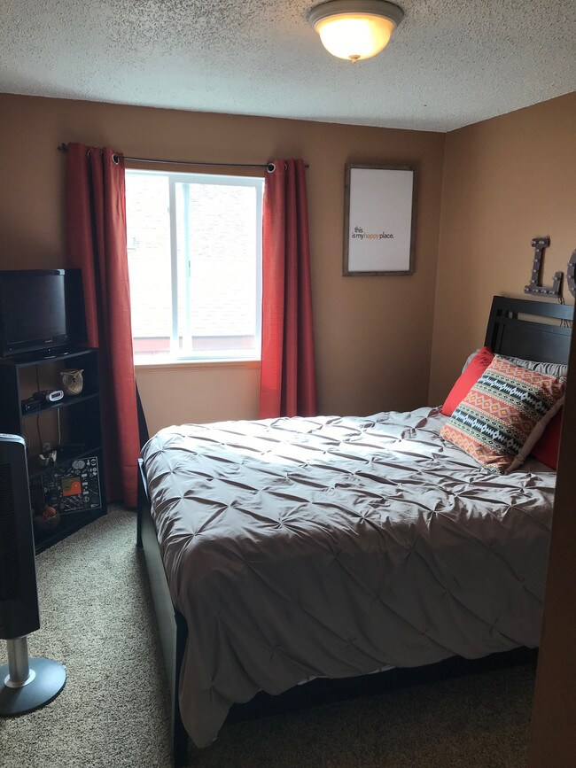 Foto del edificio - 2608 Pacific Dr S