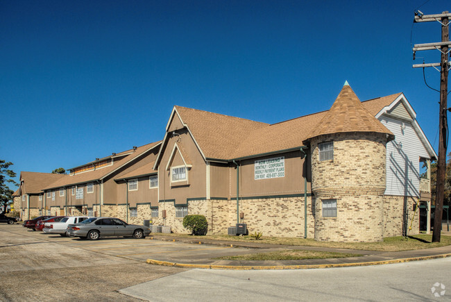 Sussex Manor Apartments - Orange, TX | Apartments.com