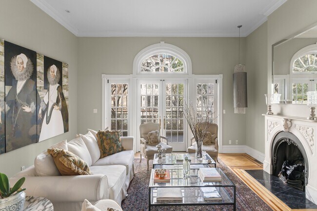 Foto del edificio - 239 E 48th St