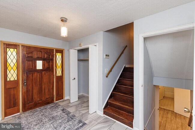 Foto del edificio - 9409 Croom Acres Dr