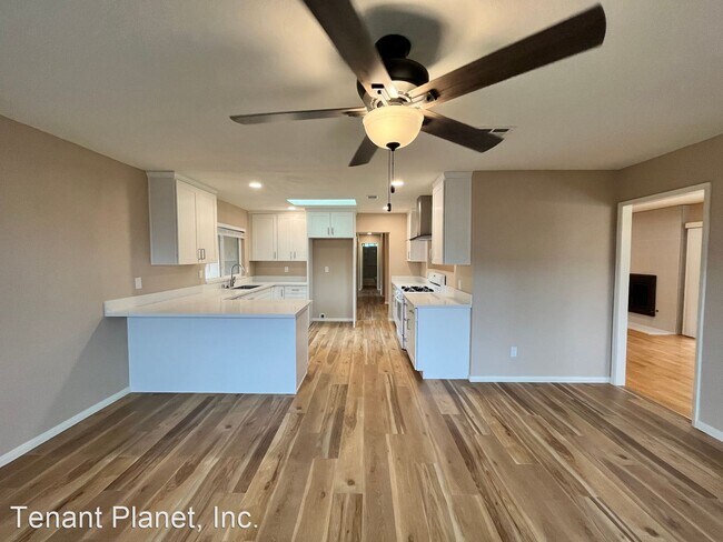 Building Photo - 3 br, 2 bath House - 308 Mustang Pl