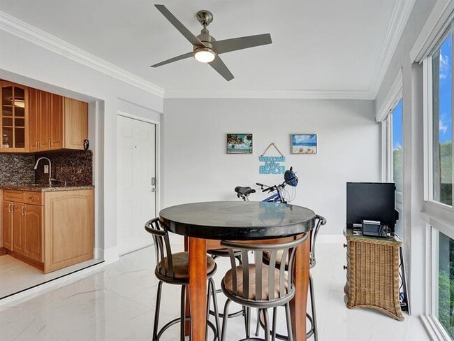 Foto del edificio - 1439 S Ocean Blvd