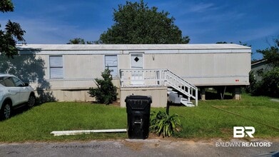 Building Photo - 199 Robin Cir