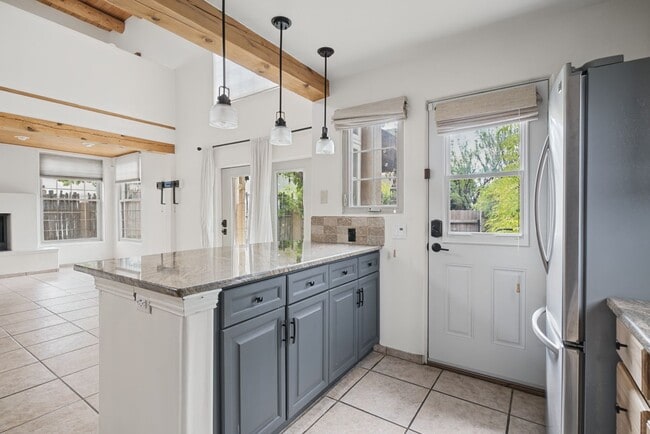 Building Photo - 4184 New Moon Cir