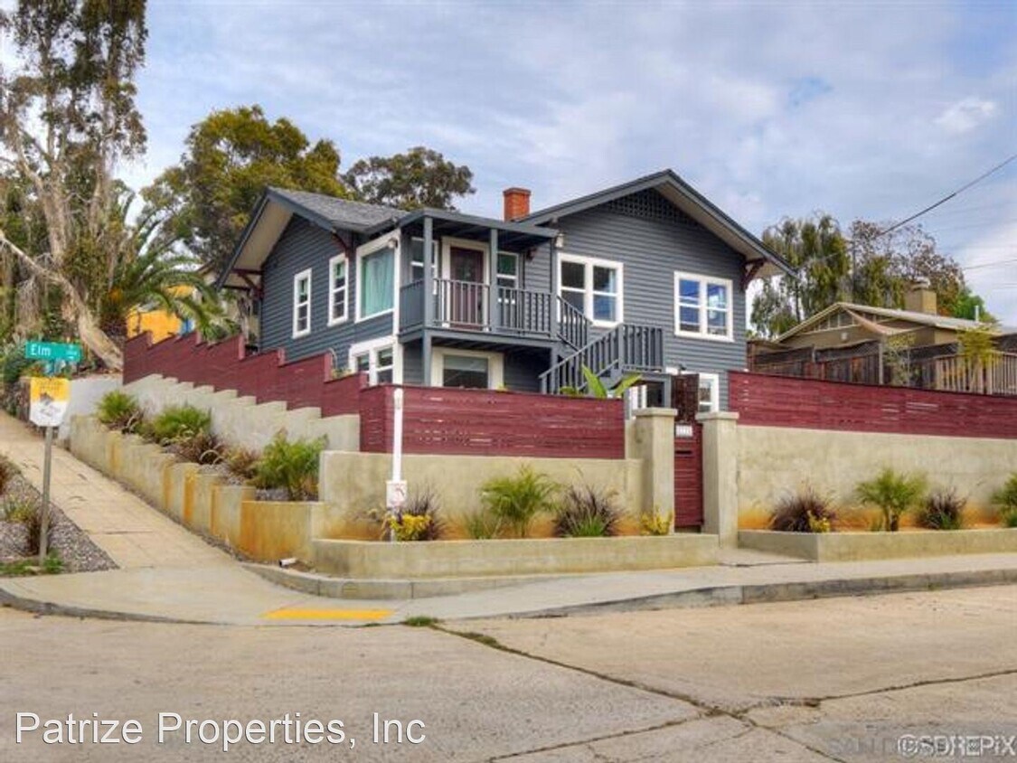 Primary Photo - 3 br, 2 bath House - 3154 Elm St.