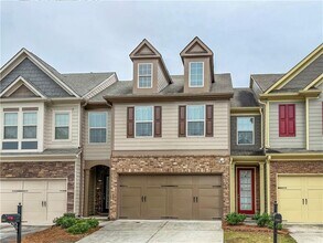 Building Photo - 2401 Attewood Dr