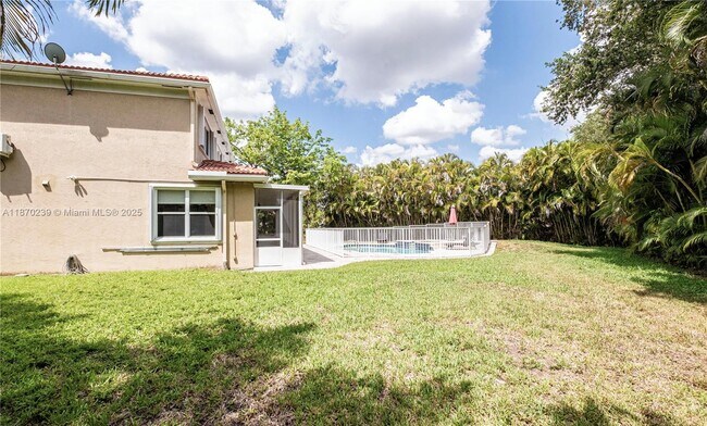 Foto del edificio - 5280 NW 95th Ave