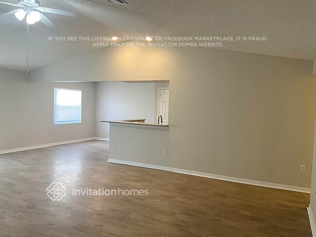 Foto del edificio - 1590 Meadows Pond Dr